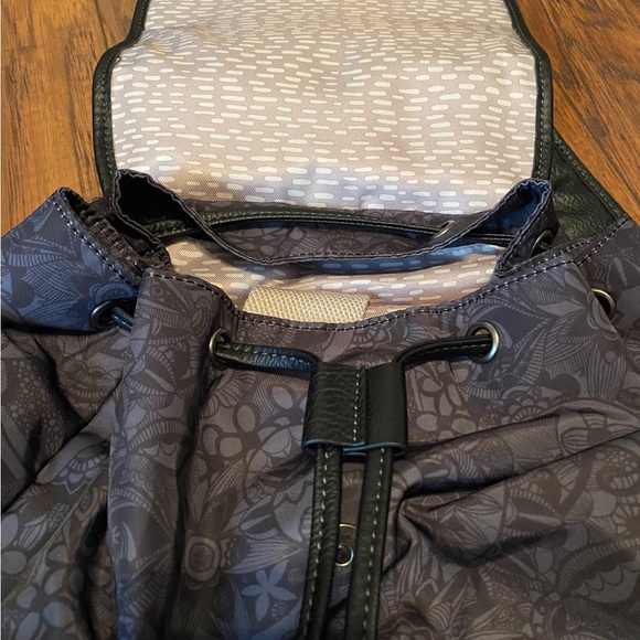 Sakroot Large Backpack - Picture 3 of 5